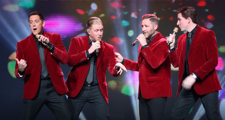 Ernie Haase & Signature Sound - Christmas TV special 2018